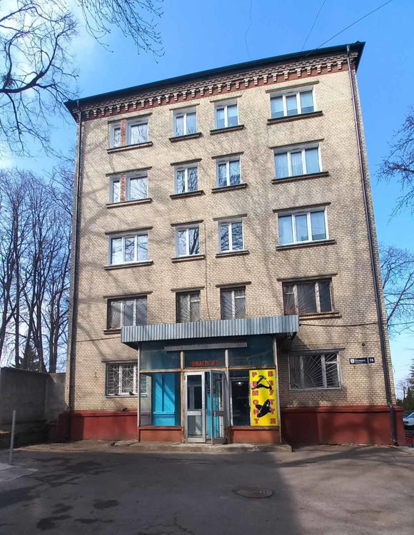  Зображення Нежитлове приміщення на вул. Кам’янецькій, 74 корисною площею 15,9 кв.м (загальною площею 20,8 кв.м) 