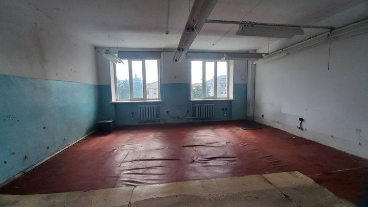  Зображення Нежитлове приміщення на вул. Кам’янецькій, 2  корисною площею 33,7 кв.м (загальною площею 50,0 кв.м) 