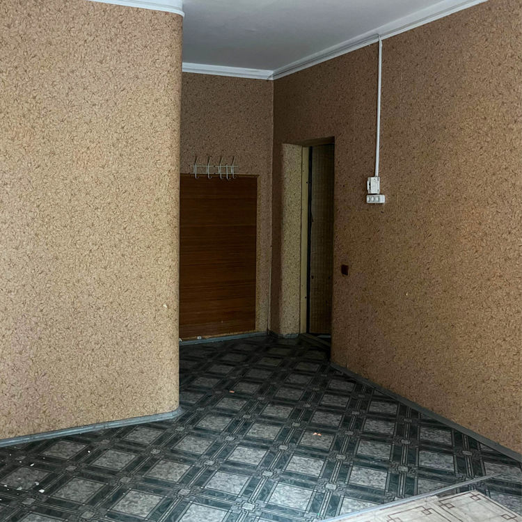  Зображення Нежитлове приміщення на вул. Володимирська, 65 загальною площею 39,5 кв.м 